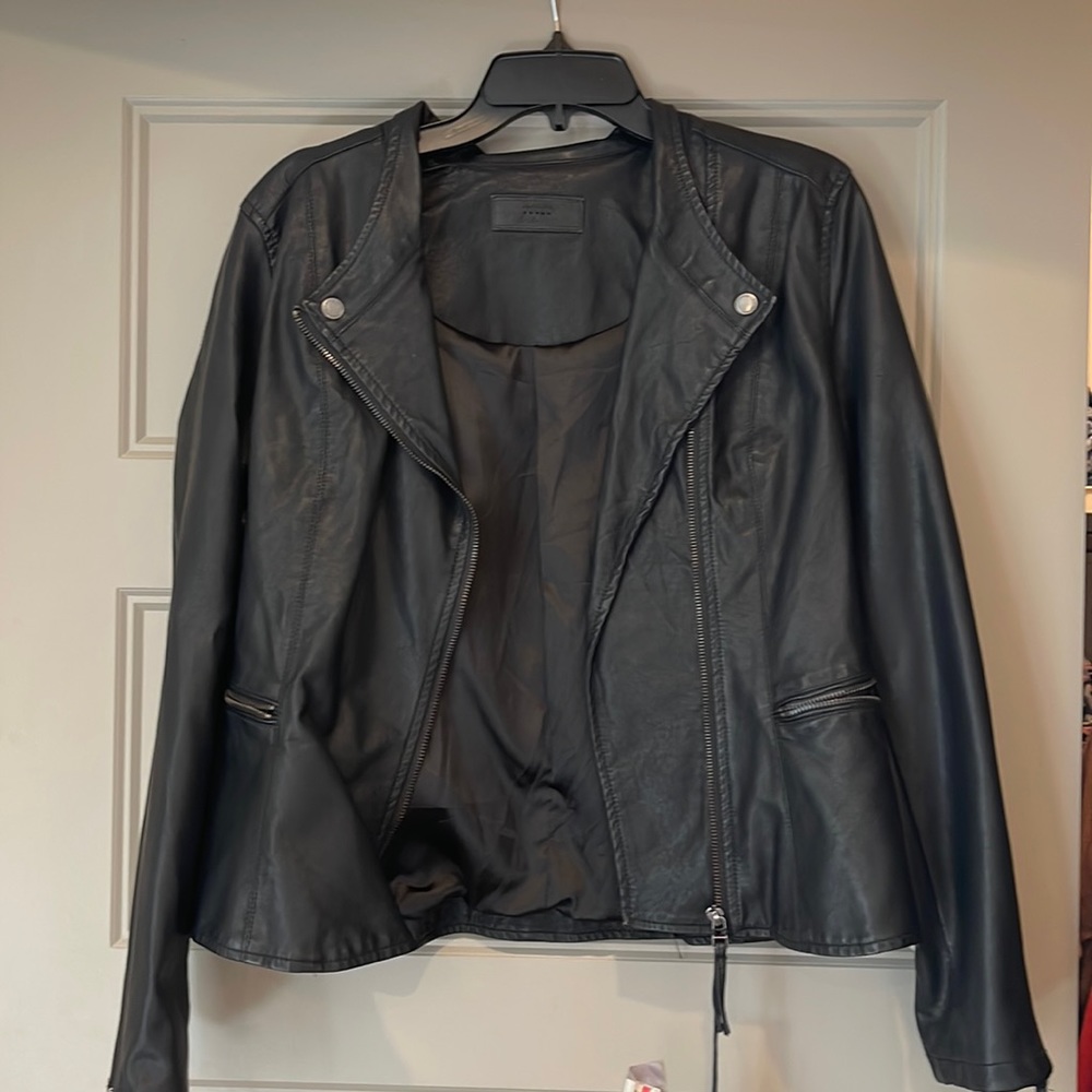 Blanknyc polyurethane size Lg